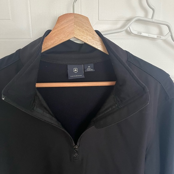 Black casual everyday long sleeve men’s top - Picture 4 of 8